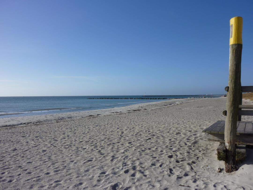 Traumhafter Ostsee-Ausblick, Fewo Direkt Am Strand เฟมาร์น ภายนอก รูปภาพ